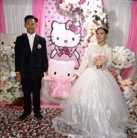 Hello Kitty Wedding, All Cartoon, Prettiest Girl, Nothing To Say, Hello Kitty Aesthetic, Goofy Pictures, Hello Kitty Pictures, Hello Kitty Items, Hello Kitty Collection