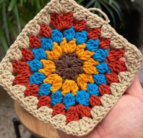 Grandma’s Sunburst Granny Square Crochet Pattern: A Creative Step-by-Step Guide Starburst Granny Square Pattern, Starburst Granny Square, Granny Square Pattern Free, Crochet Flower Squares, Sunburst Granny Square, Sunburst Pattern, Granny Square Pattern, Square Crochet Pattern, Crochet Throw Blanket