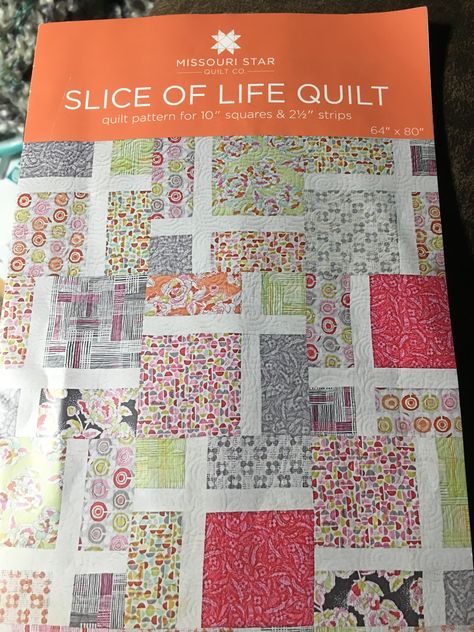 One of my favorite patterns, super fast & NO matching of seams (2017) Layer Cake Quilt Patterns, Lattice Quilt, Missouri Quilt, Quilt Layers, Layer Cake Quilts, Pin Cushions Patterns, Missouri Star Quilt Company, Jelly Roll Quilt Patterns, Fat Quarter Quilt