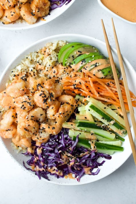 Shrimp Sushi Bowl, Dynamite Shrimp, Sushi Bowl Recipe, Sushi Salad, Shrimp Sushi, Recipe Shrimp, Grain Free Diet, Crispy Shrimp, Poke Bowls