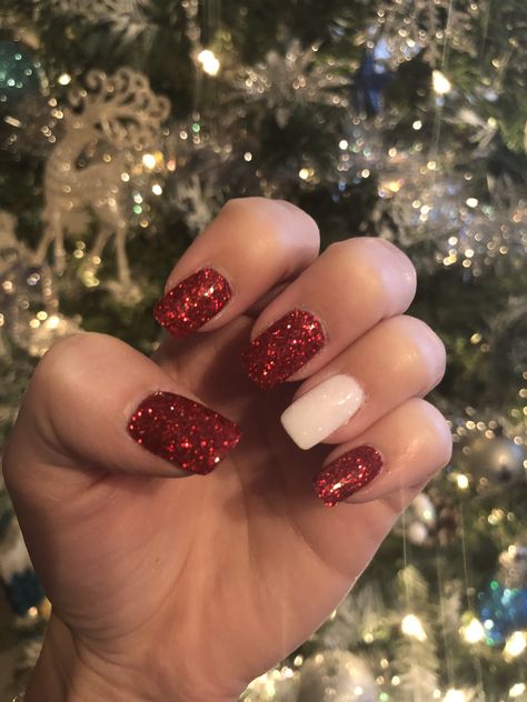 #dip nails #red #white #Christmas nails December Nails Christmas Red, Christmas Gel Dip Nails, Short Dip Christmas Nails, Nails Dip Christmas, Christmas Red And White Nails, Red Tip Nails Christmas, Short Dip Nails Christmas, Christmas Nails Red Short, Simple Christmas Nails Red And White