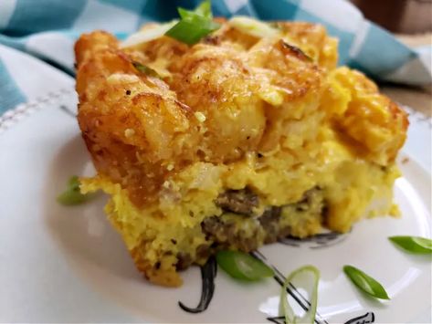 The Best Easter Breakfast or Brunch Recipes for Two - Julias Simply Southern White Country Gravy Recipe, Easter Morning Breakfast, Quiche Breakfast, Easy Easter Brunch, Smoked Salmon And Eggs, Pecan Cinnamon Rolls, Southern Breakfast, Sausage Bread, Breakfast Enchiladas