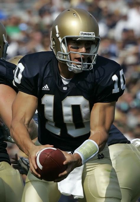 Brady Quinn Norte Dame Football, Brady Quinn, Notre Dame Indiana, Noter Dame, College Football Players, Go Irish, Football Playoffs, College Football Teams, Notre Dame Football