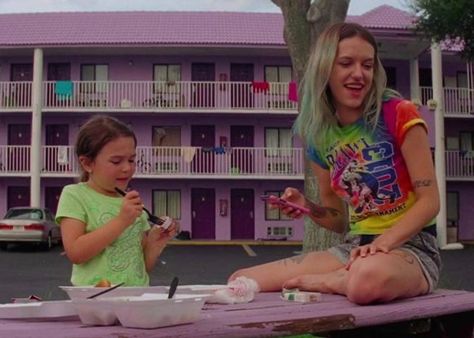 Florida Project Movie, The Florida Project, Top 100 Films, Florida Project, Film Journal, Florida Girl, Movie Shots, Celebrities Humor, Outdoor Quotes