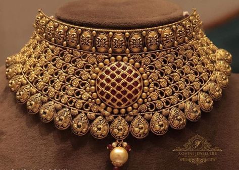 Bridal Jewelry Ideas, Bridal Choker Necklace, Wedding Jewelry Sets Bridal Jewellery, Bridal Necklace Designs, Antique Necklaces Design, Choker Necklace Designs, New Gold Jewellery Designs, Antique Gold Jewelry Indian, Bridal Jewelry Vintage