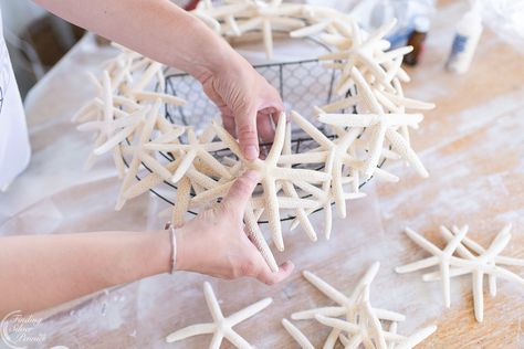 DIY Floating Starfish Wreath - Finding Silver Pennies Sand Dollar Wreath, Starfish Wreath Diy, Diy Nautical Decor, Starfish Wreath, Nautical Christmas Ornaments, Beautiful Seashells, Diy Nautical, Sea Shells Diy, Beach Themed Crafts