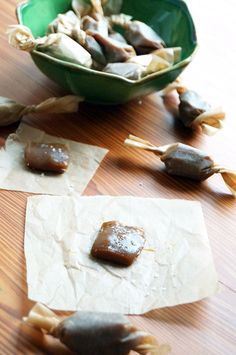 Learn how to make #DairyFree #Paleo and #AIP SALTED CARAMEL candies! Makes a great holiday gift. Aip Paleo Desserts, Holiday Baked Goods, Baked Goods Recipes, Paleo Candy, Salted Caramel Candy, Aip Baking, Caramel Candies, Dessert From Scratch, Autoimmune Paleo Recipes