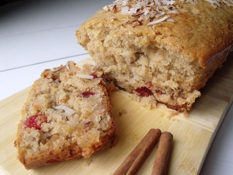 Barbadian sweet bread - WonderfulDIY.com Bajan Sweet Bread, Sweet Bread Dough Recipe, Caribbean Desserts, Barbados Recipes, Guyana Recipes, Bajan Food, Bajan Recipe, Barbados Food, Coconut Bread Recipe