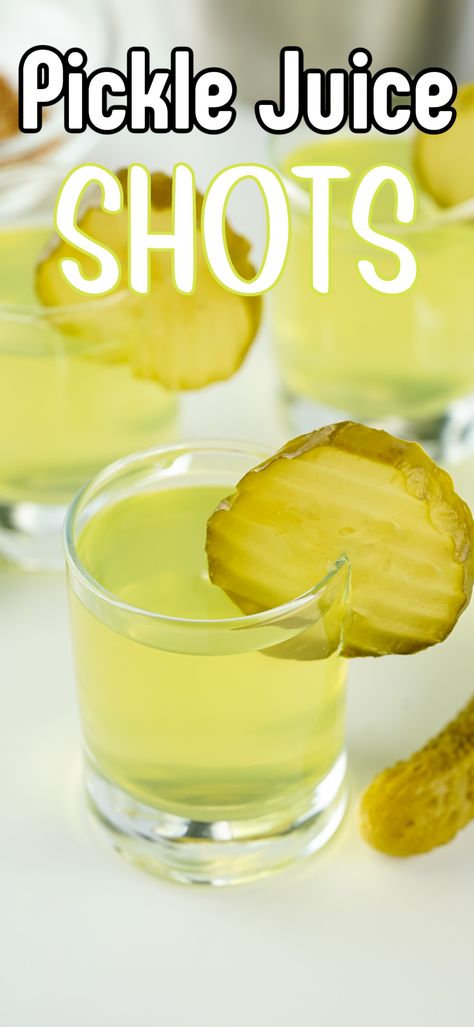 These Pickle Juice Shots are perfect for all you dill pickle lovers! Made with vodka, ready in 5 minutes, tart, refreshing and so tasty! Great for parties or BBQ's! Pickle Tequila Slushy, Pickled Vodka Recipes, Shots With Vodka Recipes, Pickle Vodka Recipes, Pickle Jello Shots Recipe, Dill Pickle Shots Recipe, Dill Pickle Moonshine Recipe, Spicy Pickle Shots Recipe, Dill Pickle Cocktail