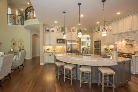 Rounded Kitchen Islands For Everyone Who Dares To Be Different