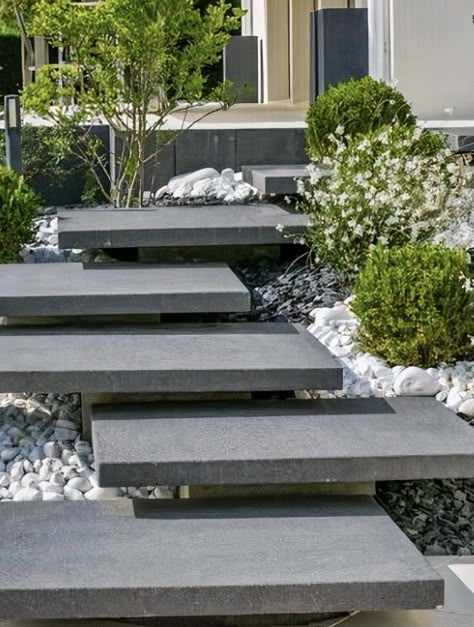 Floating Outdoor Stairs, Wide Stairs Outdoor, Floating Stairs Outdoor, Outdoor Steps On A Slope, Outdoor Stairs Design, Outdoor Stone Steps, Floating Steps, Landscape Stairs, Front Stairs