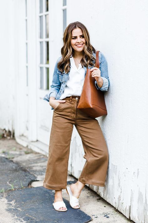 Black cropped pants