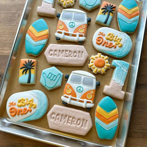 Emily Perkins (@thecookiedesigner) • Instagram photos and videos Outer Banks Cookies, Outer Banks Birthday Party, Vw Cookies, Emily Perkins, Surf Birthday, First Birthday Cookies, Birthday 10, Royal Iced Cookies, American Summer