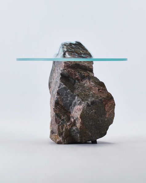 PAUL COCKSEDGE | ‘SLUMP’ ROCK COFFEE TABLE PAUL COCKSEDGE “It’s about creating a frozen moment. I was walking by the river, seeing these rocks poking… | Instagram Rock Coffee Table, Paul Cocksedge, Rock Interior, Rock Table, Stone Furniture, Stone Projects, Carpenters Workshop, Berkeley Square, Water Tables