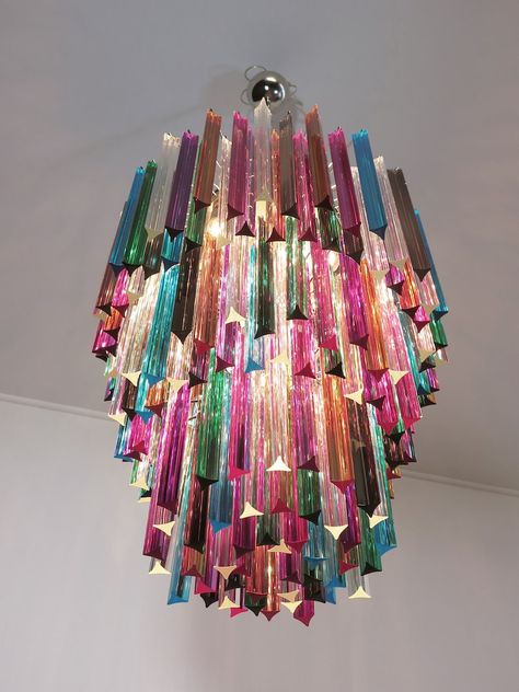 Huge Murano Chandelier Multicolor Triedri 187 Prism Mariangela Model - Etsy Colorful Chandelier, Creative Lamp Shades, Murano Chandelier, Luxury Chandelier, Nickel Metal, Crystal Prisms, Chandelier Pendant Lights, Vintage Lighting, Vintage Frames