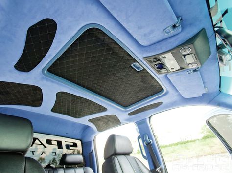 <3 this custom headliner. Custom Headliner Ideas, Car Headliner Ideas, Headliner Ideas, Custom Headliner, Audio Ideas, Custom Car Interior, Car Ideas, Car Stuff, Custom Car