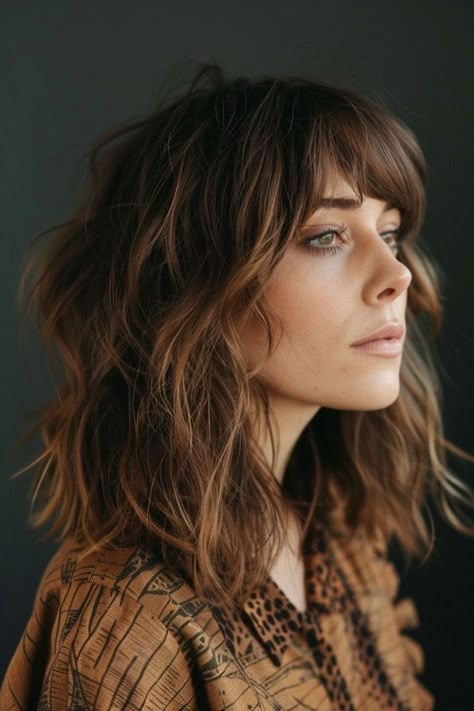 Brunette And Auburn Balayage, Shag Balayage Brunette, Brunette Shag With Highlights, Auburn Shag Haircut, Shag Highlights, Boho Shag Haircut, Fun Highlights For Brunettes, Brunette Shag Haircut, Multi Dimensional Brunette