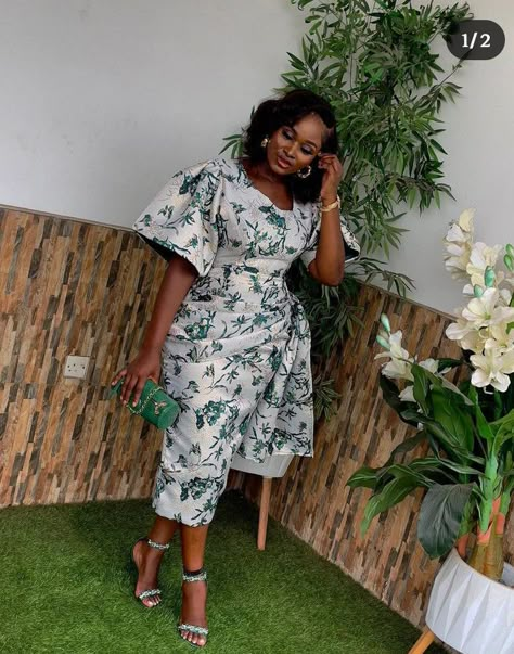 Damask Dress Styles Nigeria, Kampala Gown Styles For Ladies, Brocade Corset, Lace Dress Classy, Nigerian Lace Styles Dress, Stylish Gown, African Lace Styles, African Print Dress Ankara, Simple Gowns