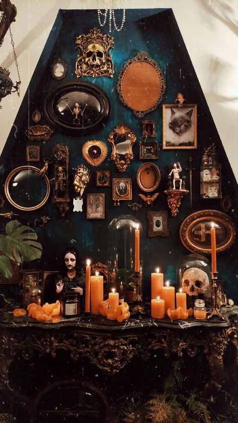 Apothecary Wall, Witches Decor, Dark Eclectic, Fiber Studio, New Home Design Ideas, Apothecary Decor, Magical Creature, Witch Decor, Home Decor Idea