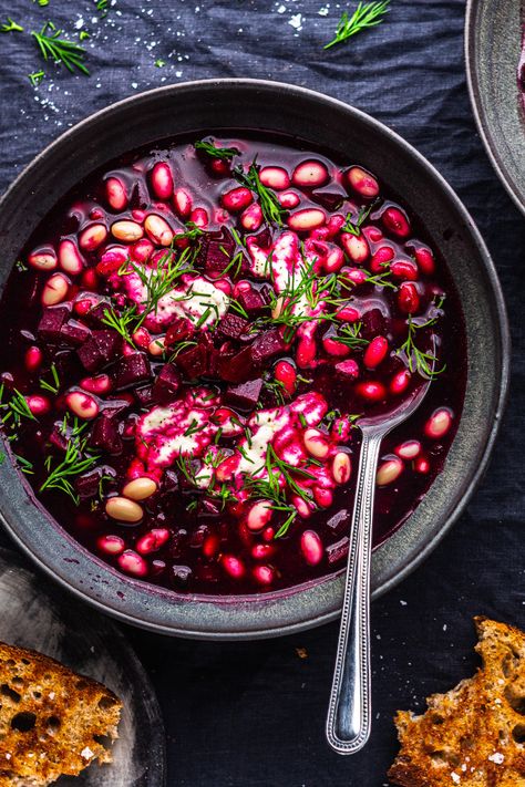 borscht portion Brussel Sprout Pasta, Vegetarian Gourmet, Vegan Fajitas, Lazy Cat Kitchen, Beetroot Soup, Cat Kitchen, Polish Christmas, Art Aesthetics, Veggie Stock