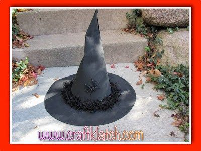 witch hat pic 3 Witch Shoes Diy, Witch Hat Craft, Make A Witch Hat, Diy Witches, Witches Shoes, Witch Brooms, Solitary Witch, Witch Dolls, Felt Witch Hat