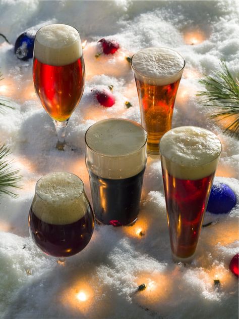 Learn the secrets to brewing a wintry, warming, holiday beer and check out five best of show winning recipes. Beer Christmas, Beer Season, Christmas Ale, Holiday Beer, Beer Types, Flavored Beer, Types Of Beer, Christmas Beer, Beer Fest