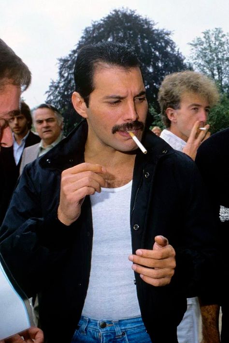 Freddy Mercury, Queen Photos, Queen Pictures, Queen Freddie Mercury, John Deacon, Queen Band, Killer Queen, Jolie Photo, Justin Timberlake