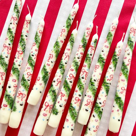 Christmas Candles Hand Painted Christmas Candles Christmas - Etsy Christmas Puddings, Christmas Candles Diy, Large Pillar Candles, Candles Christmas, Hand Painted Candles, Coloured Candles, Floral Candle, Hand Painted Christmas, Cosy Christmas