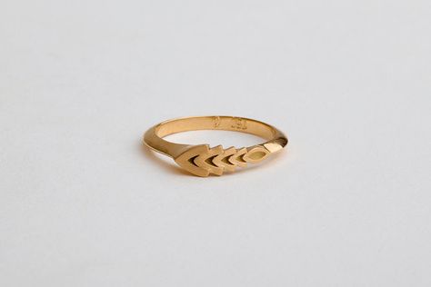 Wheat pinky gold ring | geometric ring 18k yellow rose gold pinky, minimal gold ring Disrupted, unique ring design tiny Wheat Ring, Wheat Wedding, Boho Wedding Ring, Textured Wedding Band, Wide Wedding Rings, Modern Wedding Rings, Modern Wedding Band, Dainty Wedding Band, 14k Gold Wedding Ring