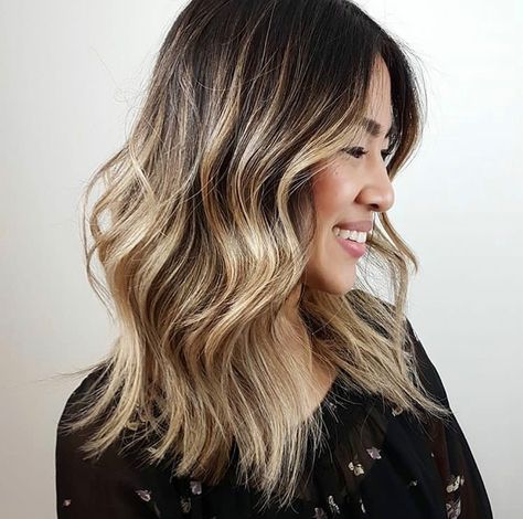 Lived In Blonde Asian Hair, Highlights Brown Hair Blonde Honey Caramel, Asian Hair Blonde Highlights, Asian Blonde, Blonde Highlights Short Hair, Balayage Asian Hair, Blonde Asian Hair, Short Hair Dos, Baylage Hair