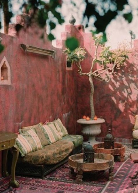 Have Inspiration, Deco Boheme, Outside Living, In The Corner, Indian Summer, Boho Home, Moroccan Style, Outdoor Rooms, Outdoor Design