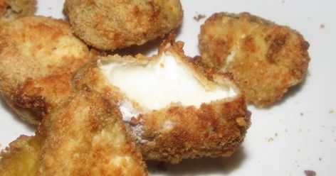 A recipe for air fried puffballs Mushroom Recipes Vegan, Puffball Mushroom, Mushroom Recipes Healthy, Foraging Recipes, Foraged Food, Appetizers Easy Finger Food, Chef Inspiration, Pesto Recipe, Keto Food