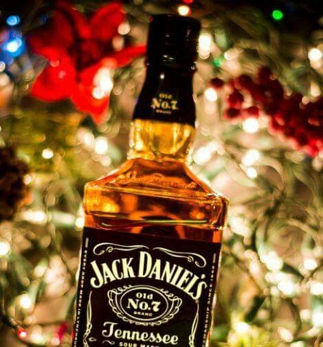 Merry Christmas! 🎄 Jack Denial, Jack Daniels No 7, Jack Daniel's Tennessee Whiskey, Christmas Films, Tennessee Whiskey, Red Ornaments, Mystic Falls, Homemade Cookies, Jack Daniels Whiskey Bottle