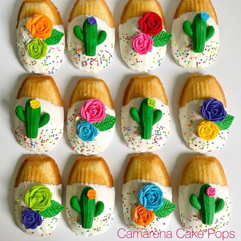 Mexican Theme Party Treats, Mexican Fiesta Cookies, Mexican Theme Treats, Mexican Theme Cupcakes, Mexican Theme Baby Shower Ideas, Mexican Baby Shower Theme, Floral Treats, 40th Fiesta, Mexican Dessert Table