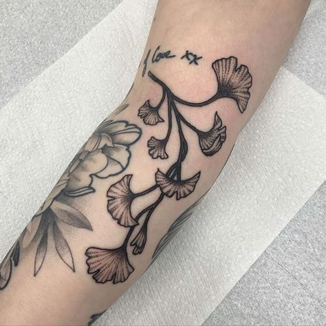 Botanical Gap Filler Tattoo, Ginko Leaf Tattoos Traditional, Black Filler Tattoo, Persimmon Tattoo, Small Filler Tattoos, Ginko Leaf Tattoos, Gap Filler Tattoo Ideas, Botanical Sleeve, Filler Tattoo Ideas Gap