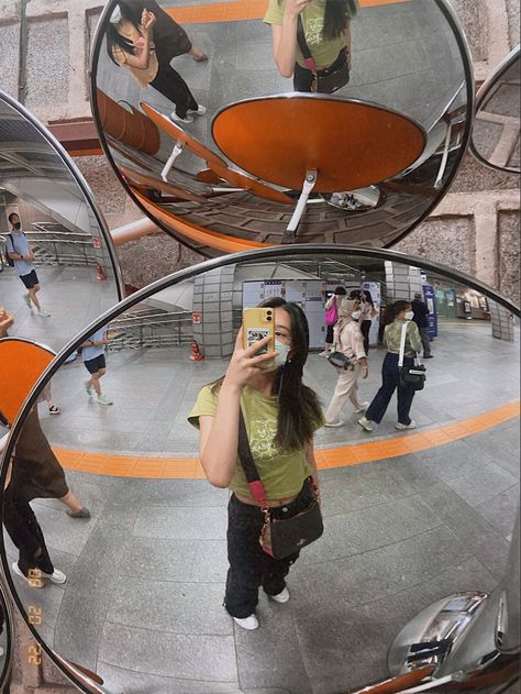 mirror pic at subway station in korea Selfie Mirror Design, Street Mirror, Traffic Mirror In Room, Traffic Mirror, Subway Pics, Traffic Mirrors, Mirror Maze, Vibe Bedroom, Mirror Photo Booth