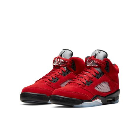 One of the most popular Jordan Retros is back for big kids. The Air Jordan 5 Retro GS ‘Raging Bull’ from the 2009 ‘Raging Bull’ Pack is reissued in soft crimson suede with reflective silver tongue and icy rubber outsole.Additional embellishments include a ‘23’ on the lateral heel and red-tipped shark tooth detailing on the contrasting black midsole. Whether your little one is a seasoned vet or just starting their Jordans collection, this retro sneaker is sure to be a hit. Tekno Nike, Nite Jogger Adidas, Nike React Element 87, Nike M2k, Low Air Jordan 1, Jordan Model, Raging Bull, Jordan 5 Retro, Air Jordan 5 Retro