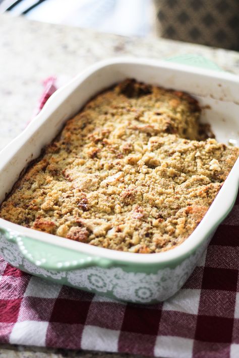 This old fashioned sage cornbread dressing is perfect to go alongside a ham or turkey and then slathered with gravy. It's just like momma used to make! Sage Cornbread Dressing, Sage Cornbread, Old Fashioned Cornbread Dressing, Turkey Side Dishes, Dressing Recipes Thanksgiving, How To Make Cornbread, Cornbread Dressing Southern, Dressing Recipes Cornbread, Southern Cornbread