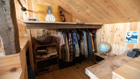 Rustic Closet Small Open Wardrobe, Cabin Wardrobe, Rustic Closet, Editing Studio, Canadian Forest, Forest Camp, Wardrobe Space, Open Wardrobe, Loft Bedroom