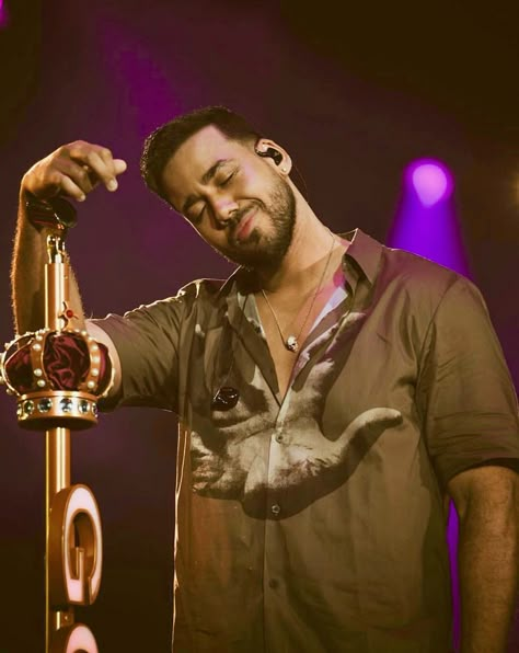 Romeo Santos Funny Pics, Romeo Santos Pfp, Romeo Santos Wallpaper, Romeo Santo, Spanish Singers, Hispanic Artists, Latin Artists, Latino Men, Romeo Santos