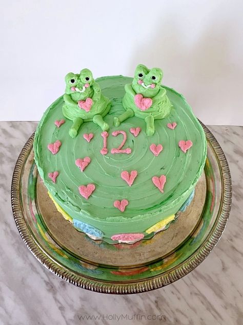 Froggy Cake, Sprinkle Drip Cake, Frog Cake, 15th Birthday Cakes, Anime Cake, Pinterest Cake, Pastel Cakes, Green Cake, Wedding Cake Ideas