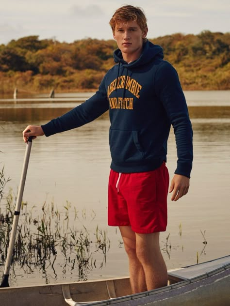 Abercrombie & Fitch channels lifeguard style for a casual summer look. Abercrombie Men, Preppy Boys, Preppy Men, Groom Outfit, Summer Outfits Men, Sporty Outfits, Summer Look, Mens Casual Outfits, Preppy Outfits