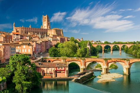 15 Best Day Trips from Toulouse - The Crazy Tourist Toulouse France, Visit France, Medieval Town, South Of France, France Travel, Unesco World Heritage Site, Unesco World Heritage, Toulouse, Heritage Site