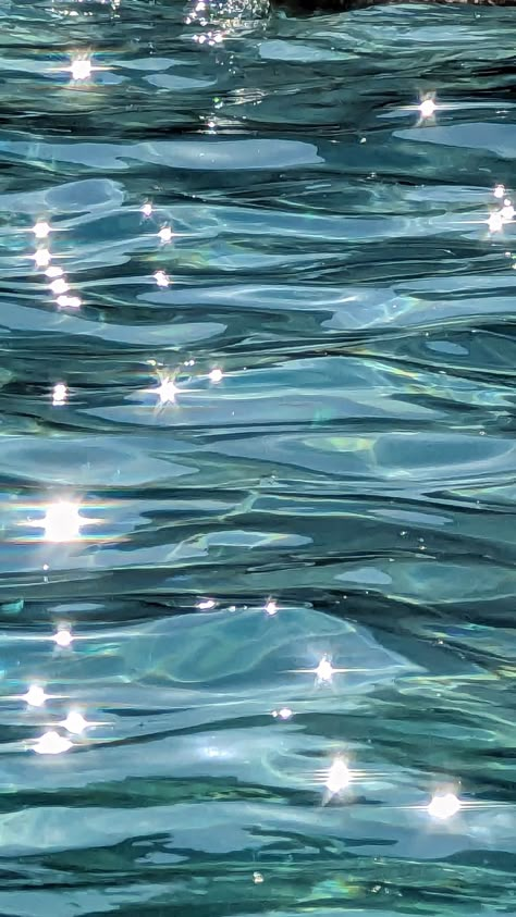 Dreamy Water Aesthetic, Aesthetic Water Pictures, Underwater Painting, Iphone Wallpaper Stills, Iphone Wallpaper Landscape, Water Aesthetic, Water Background, Water Pictures, Procreate Ipad Art