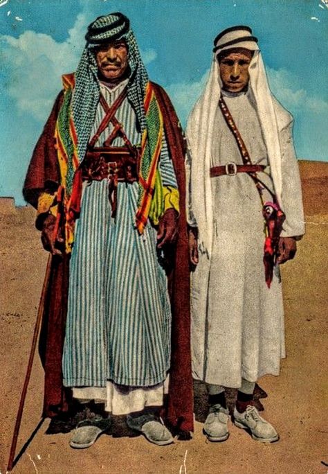 Bedouin Clothing, Men Costumes, My Culture, Arabian Art, Arab Culture, Pottery Videos, Tarot Art, Arabian Nights, People Illustration