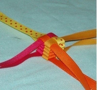 How to make a braided ribbon bracelet. Ribbon Lanyard Bracelets - Step 8 Ribbon Bracelet Diy, Lanyard Tutorial, Ribbon Lanyard, Lanyard Bracelet, Braided Ribbon, Ribbon Projects, Scout Camp, Ribbon Braids, Ribbon Lei