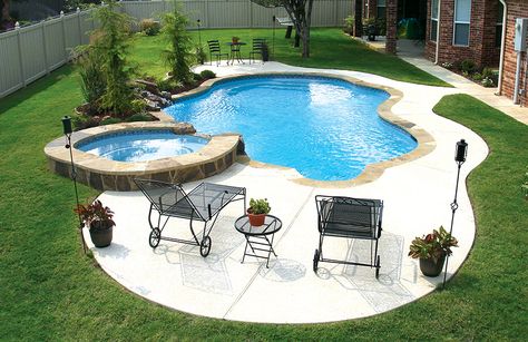 Pool Decorating Ideas Backyard, Backyard Pools Ideas, Pool Decorating Ideas, Dreamy Pools, Pool Goals, Blue Haven Pools, Inground Pool Designs, Pool Vibes, Inground Pool Landscaping