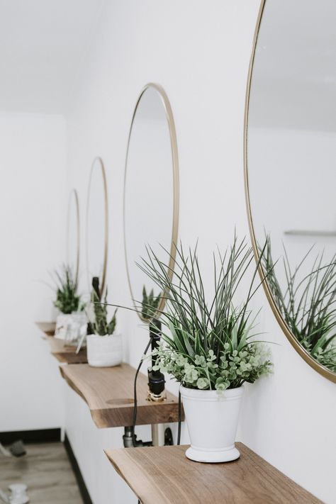 Light And Airy Hair Salon, Boho Spa Reception Area, Sage Green Hair Salon, Boho Salon Waiting Area, Boho Makeup Studio, Hair Salon Reception Area, Boho Hair Salon Decor, Earthy Salon Decor, Day Spa Interiors