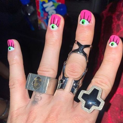 NAILS OF LA (@nails_of_la) • Instagram photos and videos Mgk Nails, Mgk Concert, Mens Nails, Plain Nails, La Nails, Hard Nails, Cute Nails, Nail Inspo, Manicure