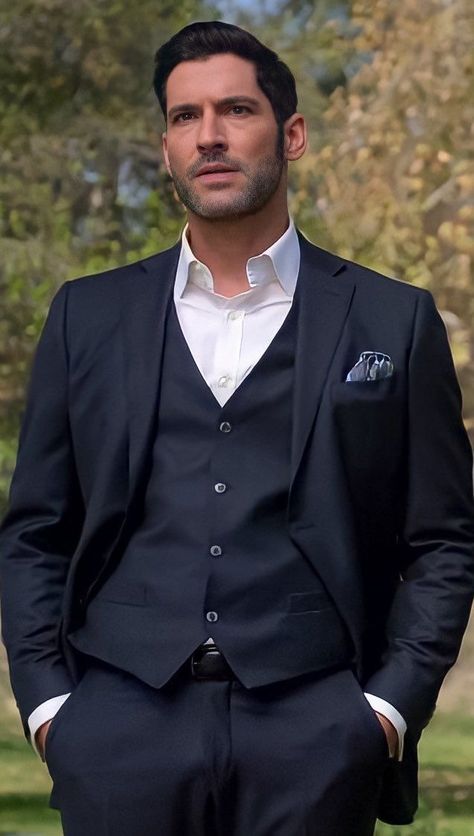 Lucifer Characters, Lucifer Devil, Tom Ellis Lucifer, Lauren German, Mens Casual Outfits Summer, Lucifer Morningstar, Tom Ellis, Morning Star, Well Dressed